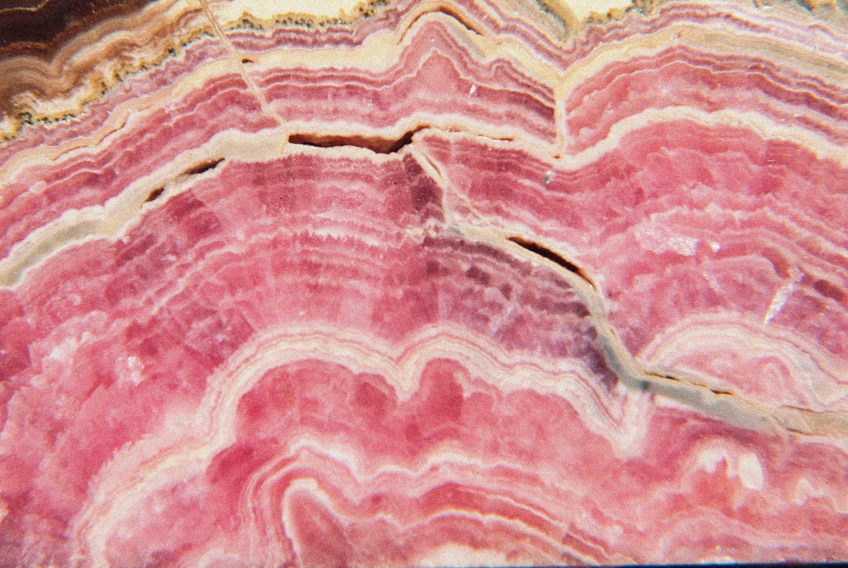 Rhodochrosite – Meaning, Uses and Healing Properties