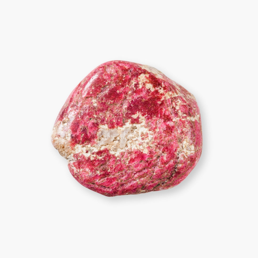 Thulite – Meaning, Uses and Healing Properties