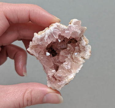 粉红紫水晶晶洞 – 30C